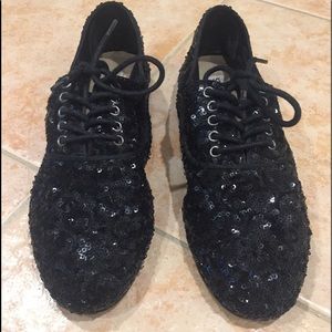 Sequined shoe by Steve Madden